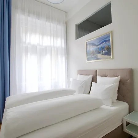Europest Luxury